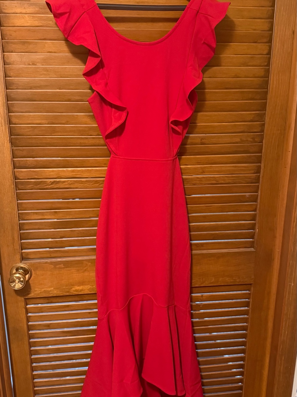 Selfie Leslie Pinafore Ruffled Midi Dress in Lipstick Red. - Picture 7 of 7